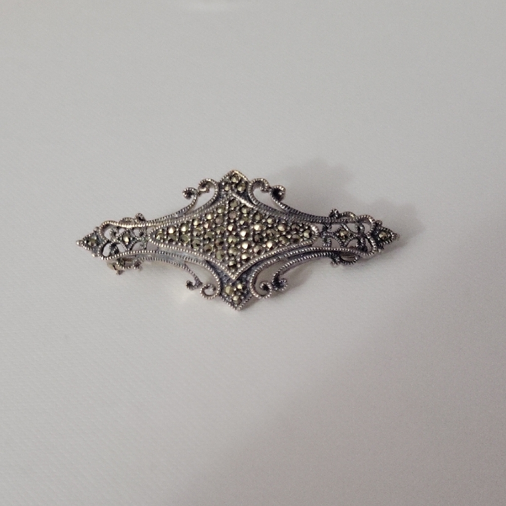 JUDITH JACK 925 Silver Vintage Sparkling Marcasite Swirl Brooch Pin EUC